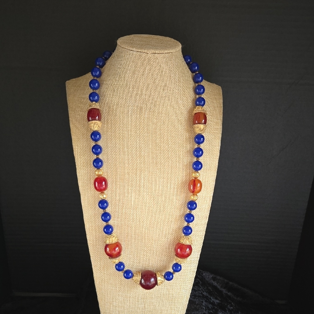 Kenneth J Lane! Vintage Faux Carnelian & Lapis Necklace With Gold Color Accents.